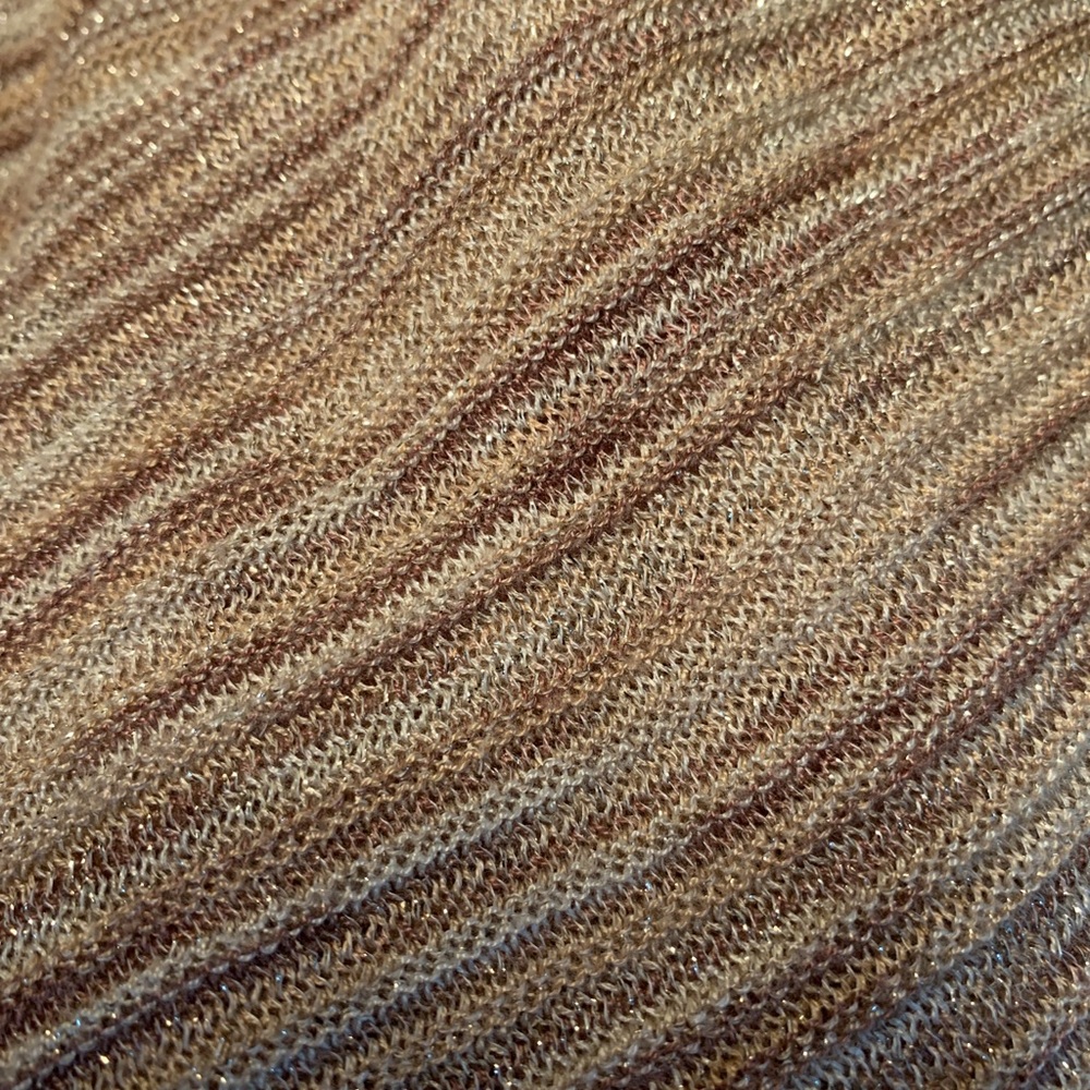 White House Black Market top - Picture 2 of 5